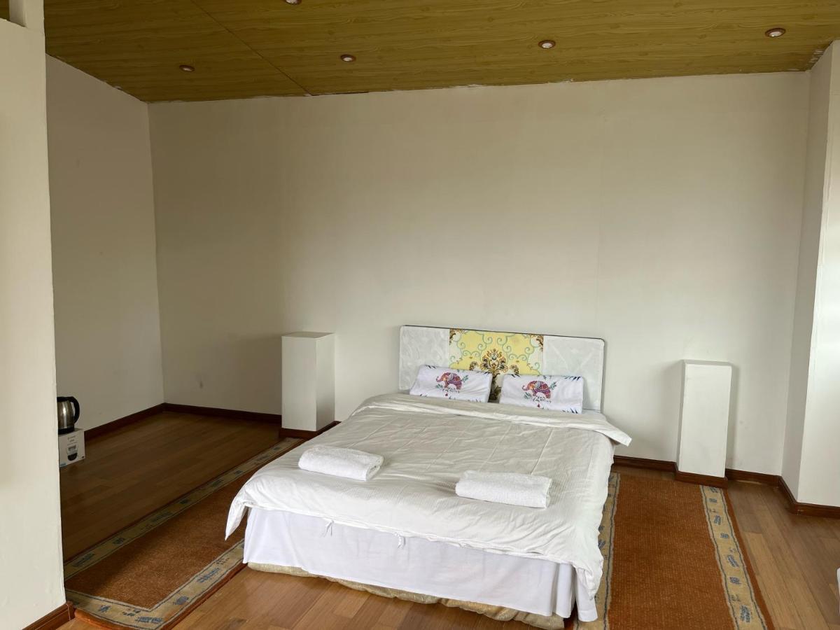 Gana'S Guest House And Tours Ulaanbaatar Exterior photo