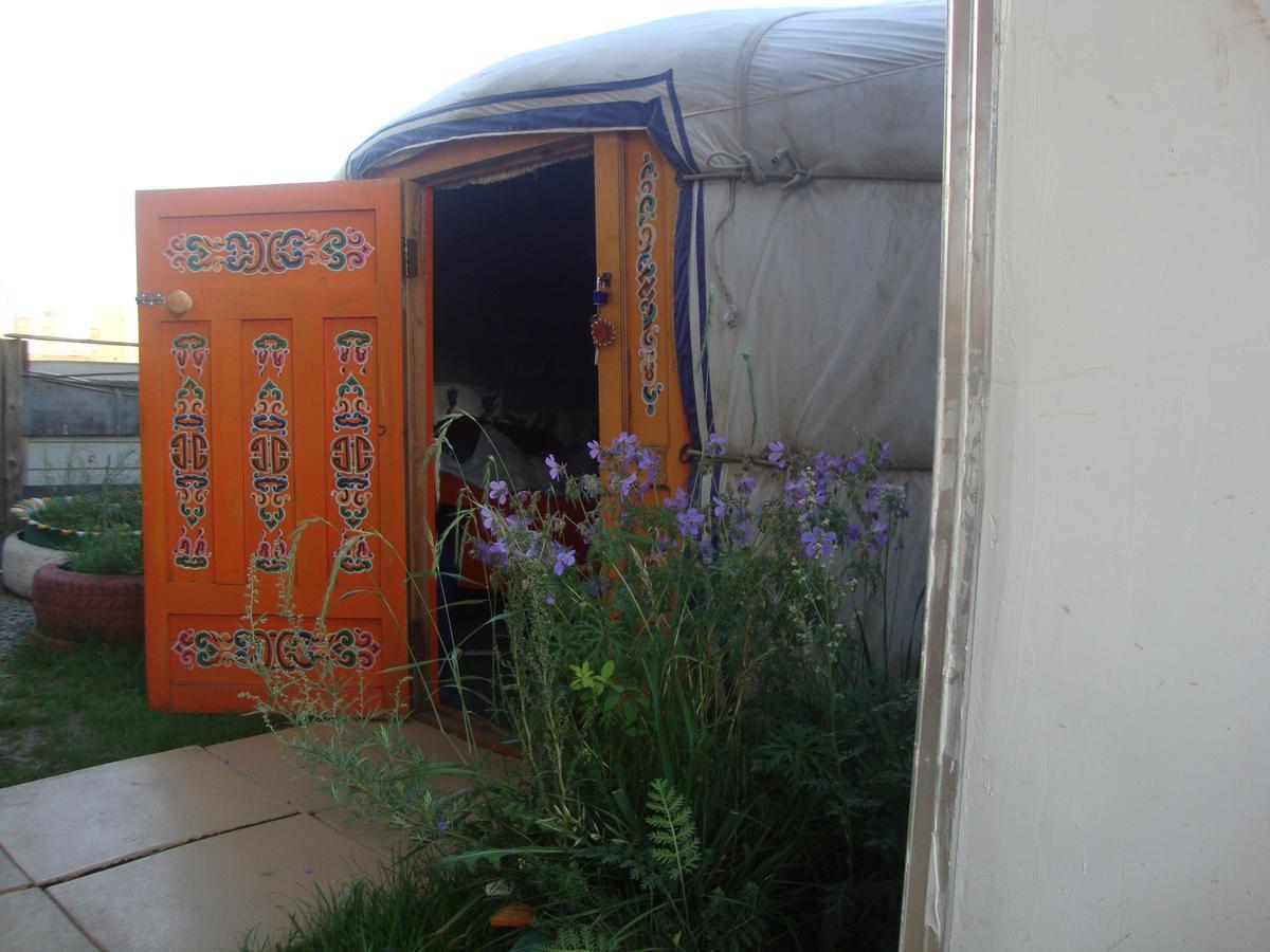 Gana'S Guest House And Tours Ulaanbaatar Exterior photo